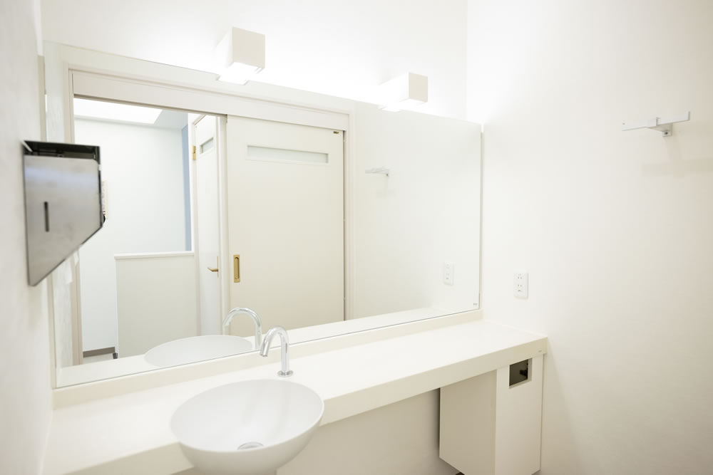 パウダールーム